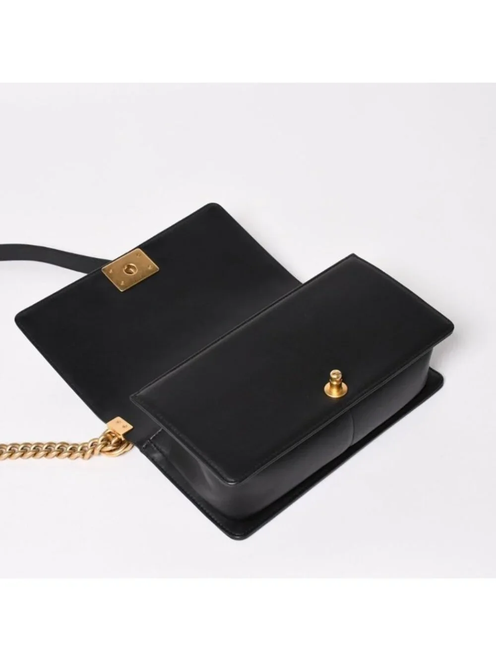 Chanel Boy 25 Chain Shoulder Bag Base CC Logo Lambskin Black